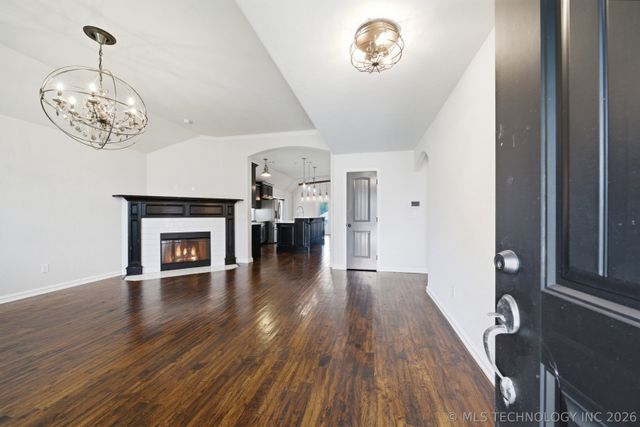 10716 Masters Circle, Jenks, OK 74037