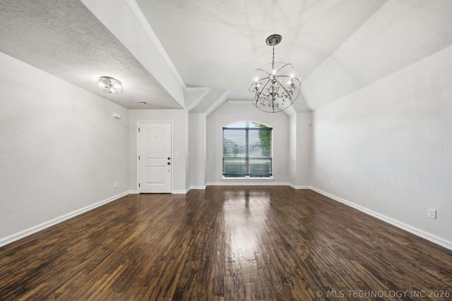 10716 Masters Circle, Jenks, OK 74037
