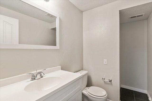 966 E GRANITE PEAK DR, Sandy, UT 84094