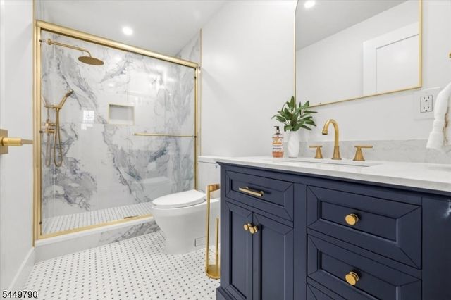 37 Congressional Pkwy, Livingston Twp., NJ 07039