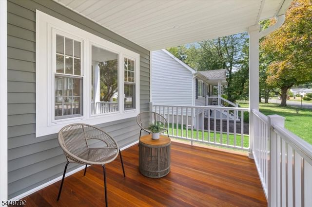 37 Congressional Pkwy, Livingston Twp., NJ 07039