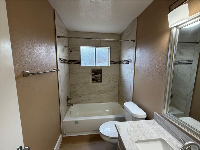 17219 Foxfield Drive, Houston, TX 77489