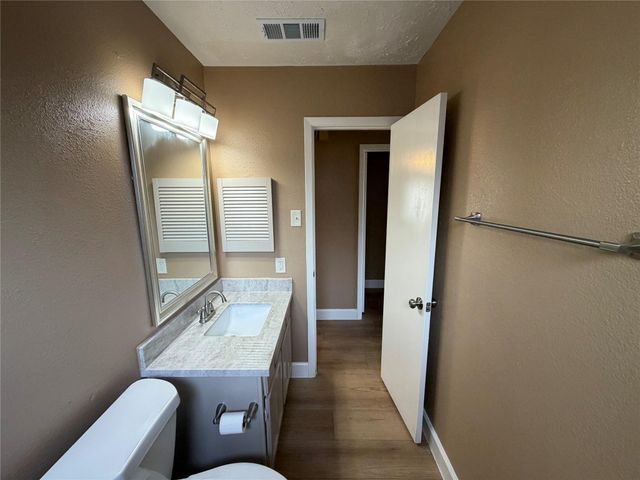 17219 Foxfield Drive, Houston, TX 77489