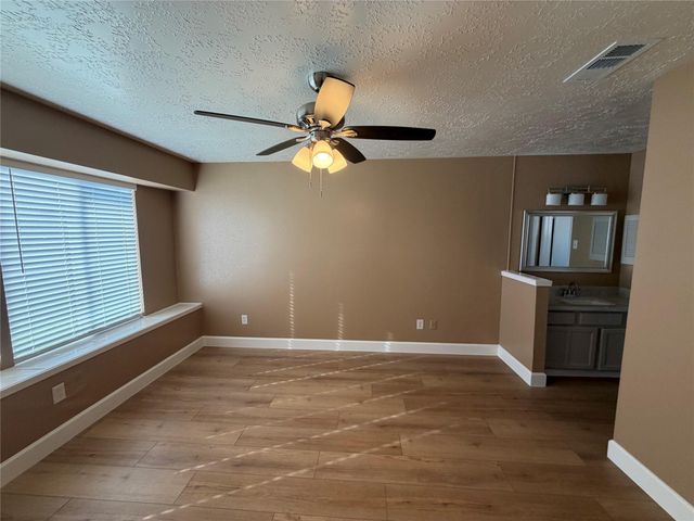 17219 Foxfield Drive, Houston, TX 77489