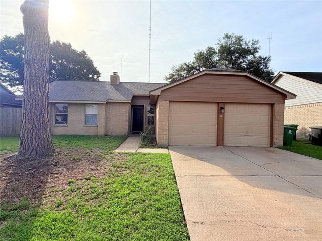 17219 Foxfield Drive, Houston, TX 77489