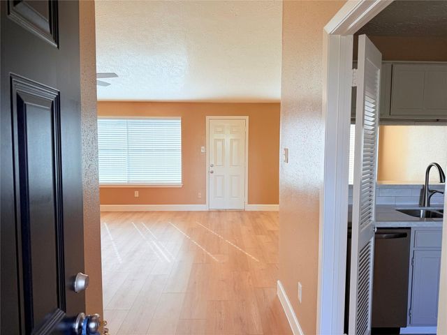 17219 Foxfield Drive, Houston, TX 77489