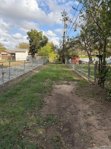 5006 Creekmoor, San Antonio, TX 78220