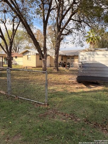 5006 Creekmoor, San Antonio, TX 78220