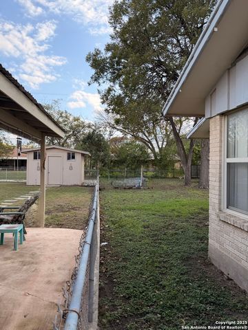 5006 Creekmoor, San Antonio, TX 78220