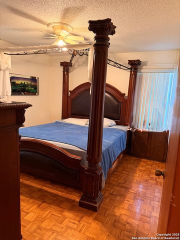 5006 Creekmoor, San Antonio, TX 78220