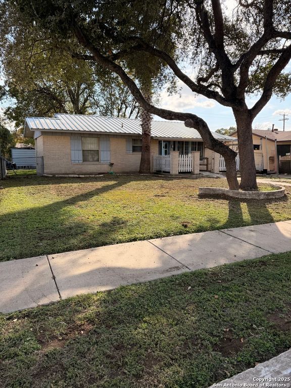 5006 Creekmoor, San Antonio, TX 78220