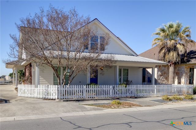 2273 Gruene Lake Drive, New Braunfels, TX 78130