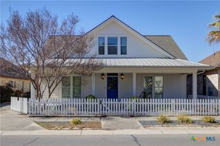 2273 Gruene Lake Drive, New Braunfels, TX 78130