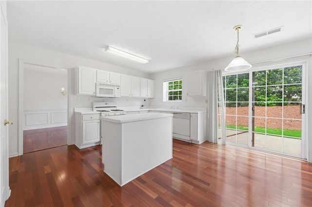 3644 Bancroft Main, Kennesaw, GA 30144
