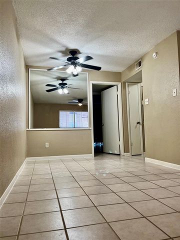 1516 Bay Area Blvd Boulevard H1, Houston, TX 77058