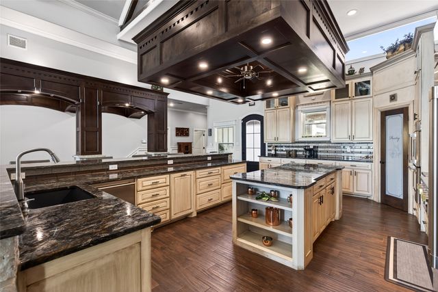 14392 Ridge Lane, Malakoff, TX 75148