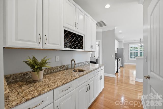 5068 Gladiola Way, Tega Cay, SC 29708