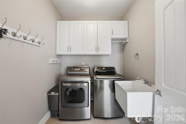 5068 Gladiola Way, Tega Cay, SC 29708