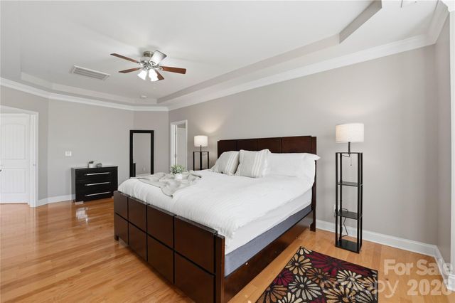5068 Gladiola Way, Tega Cay, SC 29708