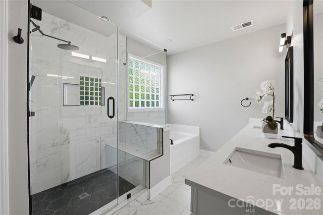 5068 Gladiola Way, Tega Cay, SC 29708