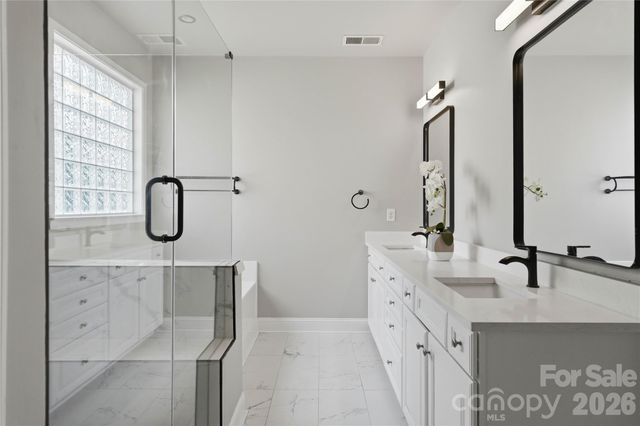 5068 Gladiola Way, Tega Cay, SC 29708