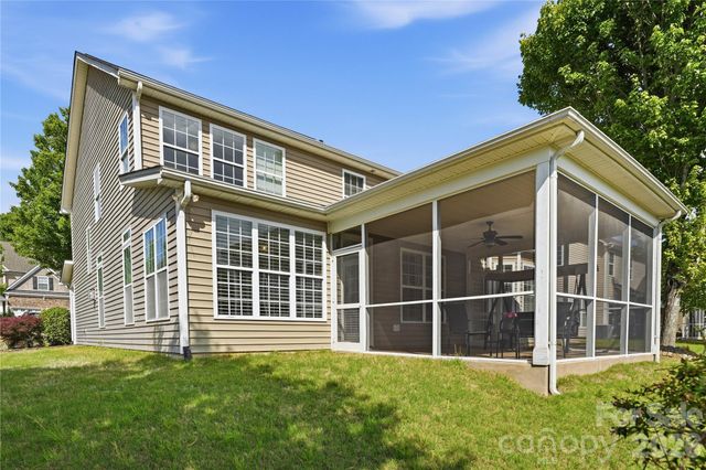 5068 Gladiola Way, Tega Cay, SC 29708