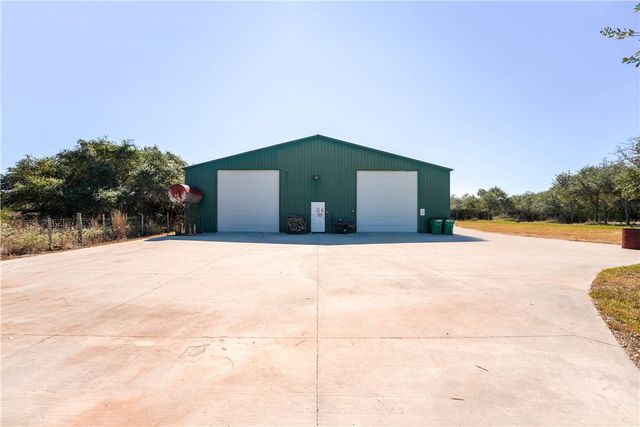 2102 Prairie Road, Rockport, TX 78382