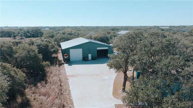 2102 Prairie Road, Rockport, TX 78382