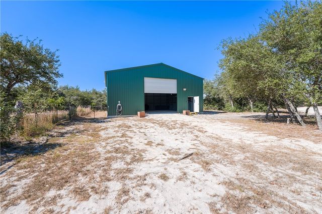 2102 Prairie Road, Rockport, TX 78382