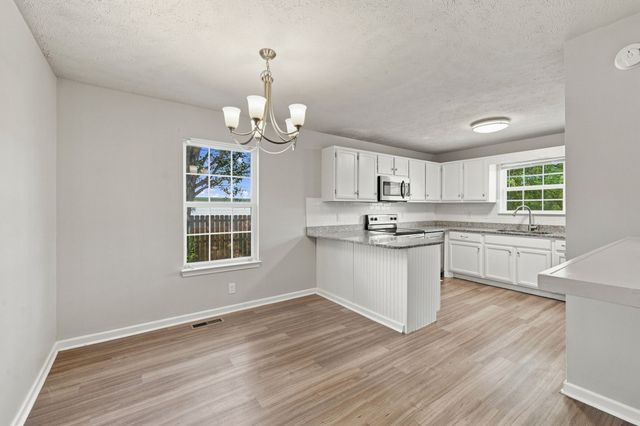 2820 Weybridge Dr, Murfreesboro, TN 37128
