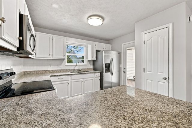 2820 Weybridge Dr, Murfreesboro, TN 37128