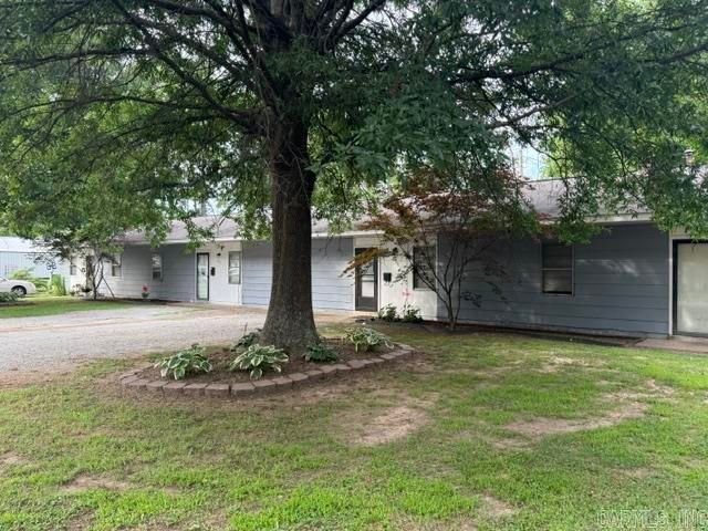 301 SE 5th Street, England, AR 72046