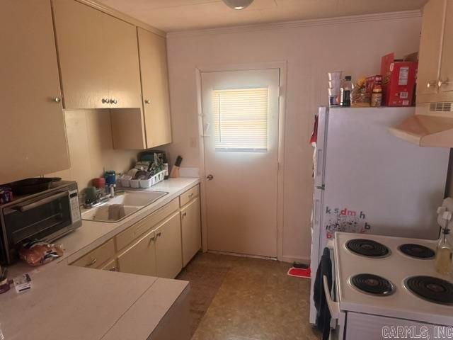 301 SE 5th Street, England, AR 72046