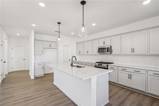 5457 Hargrove Way, Flowery Branch, GA 30542