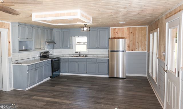 1045 Fairview School Road, Demorest, GA 30535