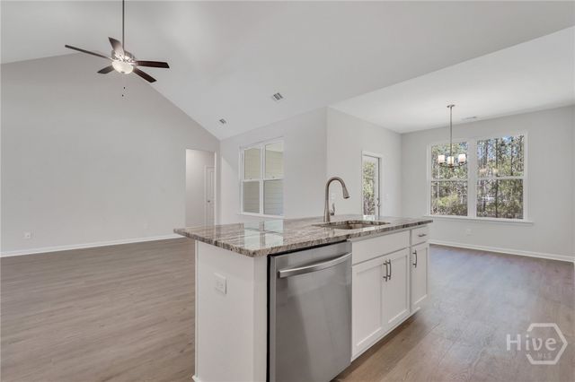 722 Highland Circle, Richmond Hill, GA 31324