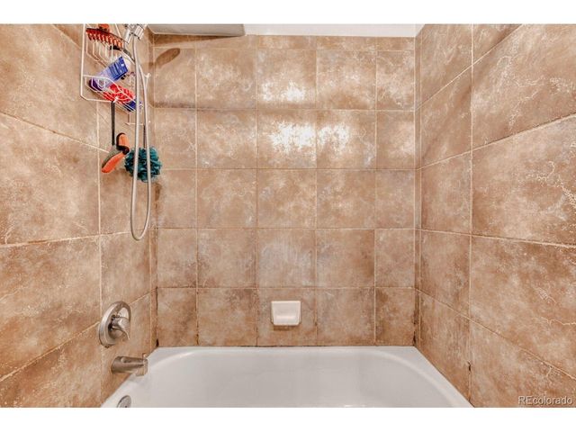 9190 E Arbor Cir C, Englewood, CO 80111