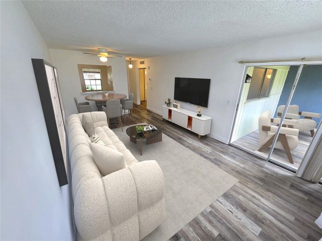 2928 FEATHER DRIVE 7-B, Clearwater, FL 33759