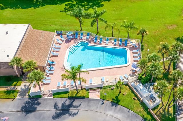 2928 FEATHER DRIVE 7-B, Clearwater, FL 33759