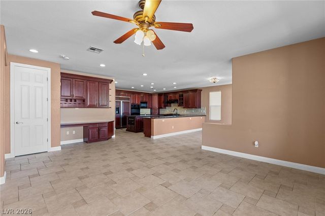 2982 Hammerwood Drive, Las Vegas, NV 89135