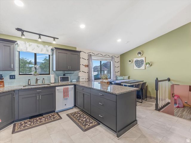 1963 S ALLISON WAY, Syracuse, UT 84075