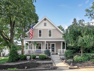 60 High Street, Fredericktown, OH 43019