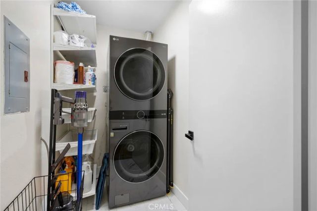 11300 Foothill Boulevard 63, Lakeview Terrace, CA 91342