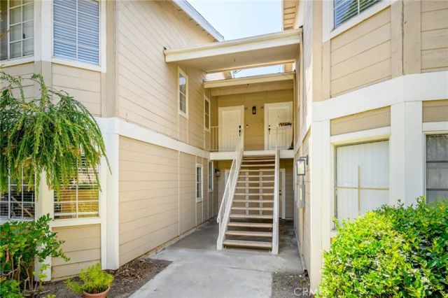 11300 Foothill Boulevard 63, Lakeview Terrace, CA 91342