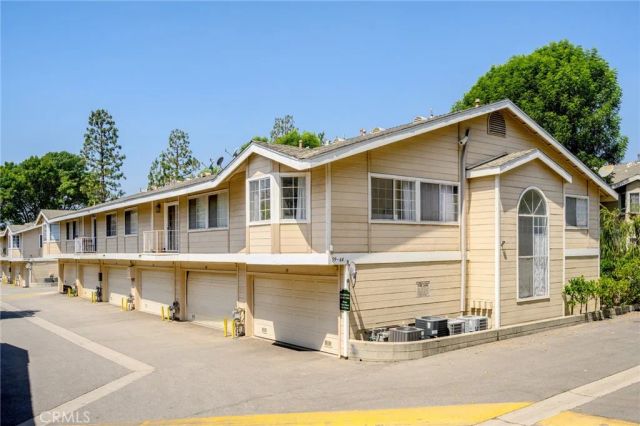 11300 Foothill Boulevard 63, Lakeview Terrace, CA 91342