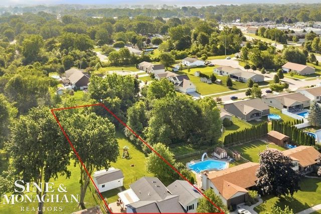 855 Montana Street, Marysville, MI 48040