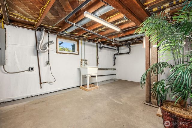 8147 Knute Lane NW, Silverdale, WA 98383