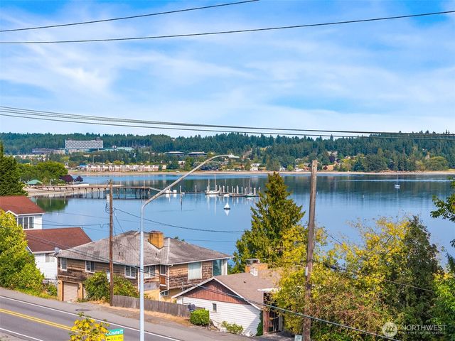 8147 Knute Lane NW, Silverdale, WA 98383