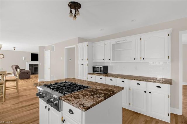 462 Ridgeway Lane, Lexington, NC 27295