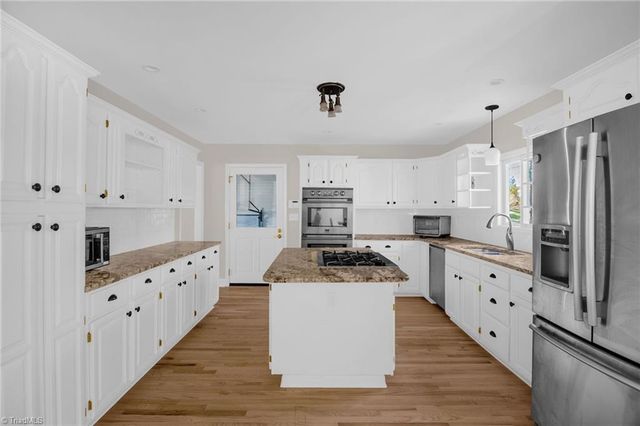 462 Ridgeway Lane, Lexington, NC 27295